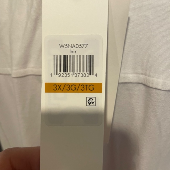 Professional & perfect Calvin Klein white plus size blouse with pocket. New/tags - Picture 5 of 6